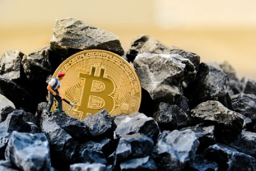 How to Invest in Bitcoin Mining